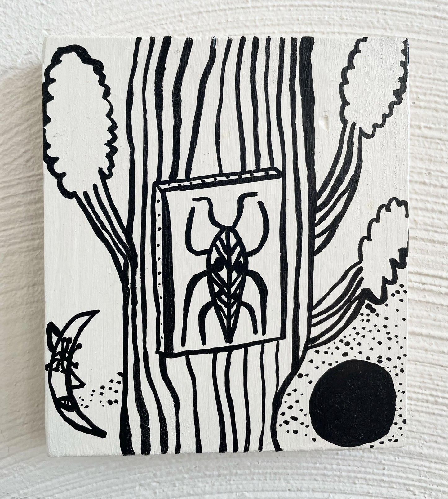 Fleur De Roeck - Kever op doek op boom